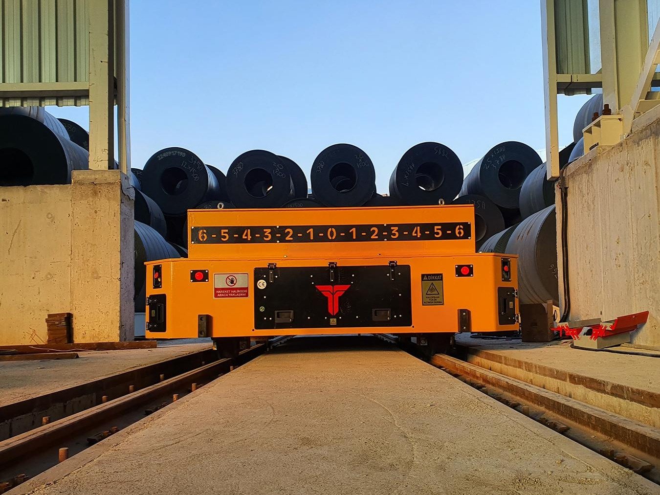 80 TON CAPACITY RAIL-GUIDED COIL TRANSFER CART