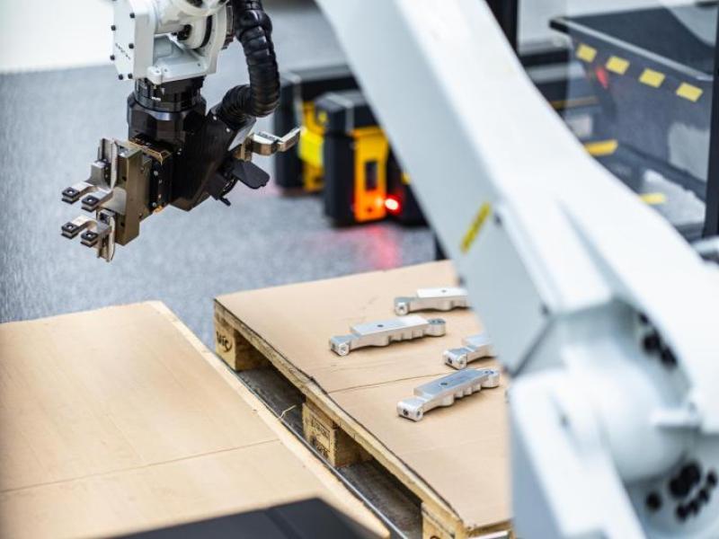 RoboJob presents AI innovation at EMO Hannover 