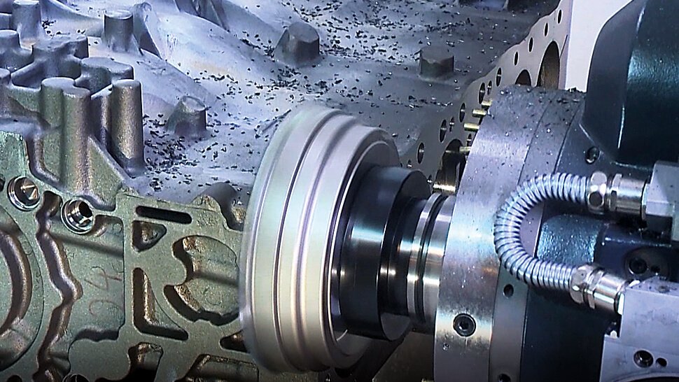Ingersoll’s new insert series in the octagon facemill family, shown in an automotive finishing operation, includes several carbide, a silicon nitride and two PCBN grades. Image courtesy of Ingersoll Cutting Tool