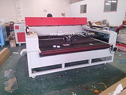 Click image for larger version. 

Name:	auto feeding laser cutting machine.jpg 
Views:	0 
Size:	218.1 KB 
ID:	281328